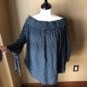 NWT Patterned Off Shoulder Tie Sleeve Top